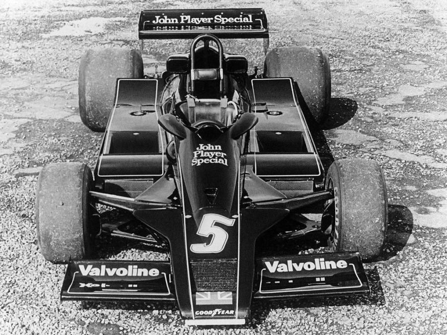  Lotus 78 1977 года  (фото 2 из 6)